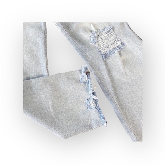 new 7 For All Mankind ® ㋛ Luxe Edie Destroy Rip Knee Crop Jeans ㋛ Vintage Cloud - Picture 12 of 16